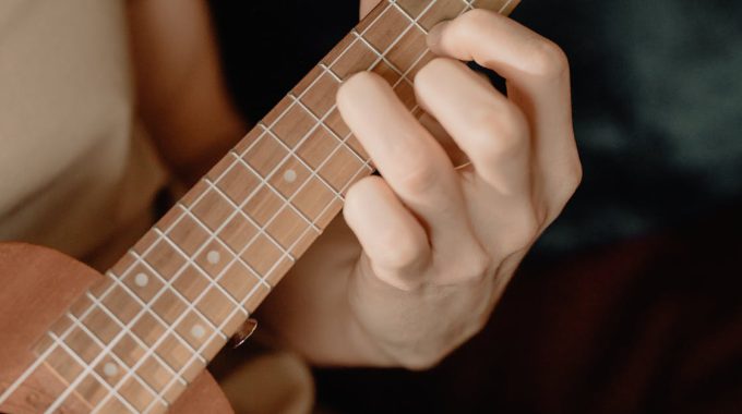 Beginner ukulele tutorials