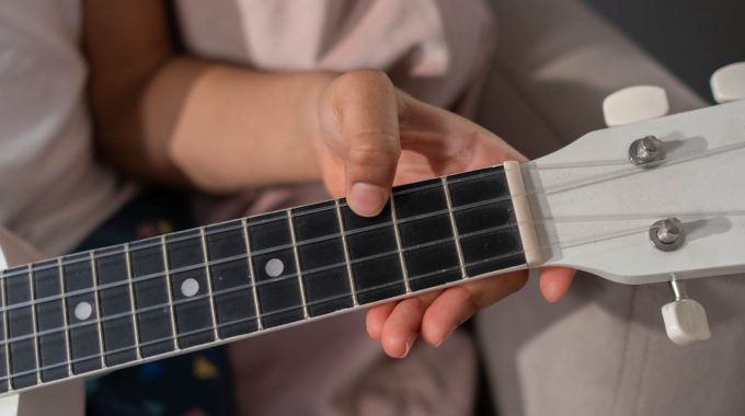 Ukulele in Montserrat