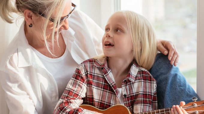 Baha’i ukulele chants