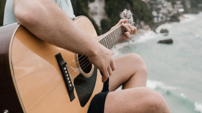 Ukulele endorsements