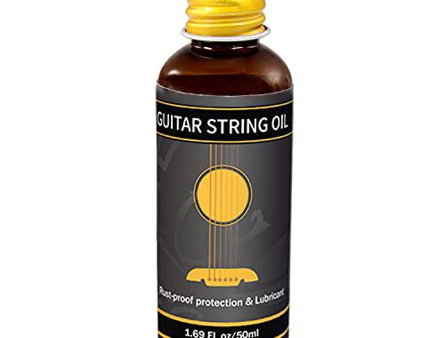 Ukulele string lubrication